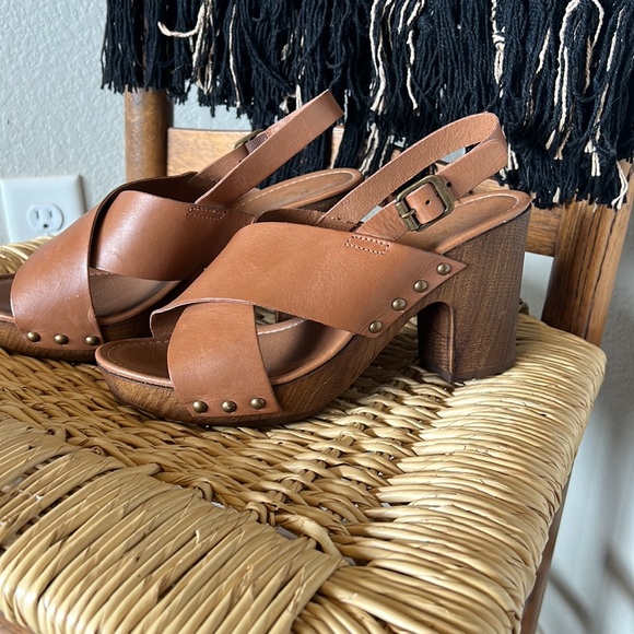 Kenneth Cole Reaction Womens Heels/wedges Size 7 - Picture 2 of 7